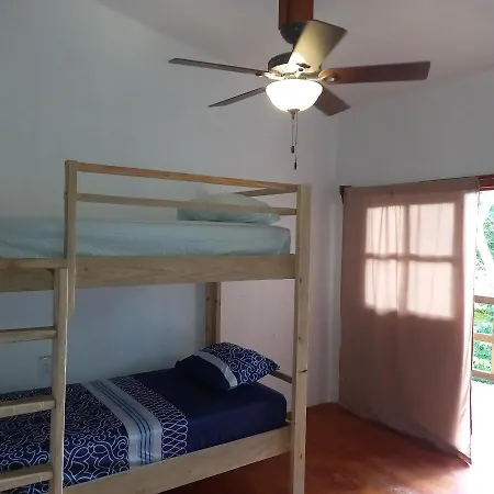 Onat Hostel West End Private Or Shared Room